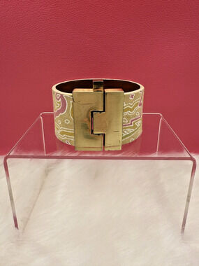 Leighelena Paisley Print Leather Jigsaw Bracelet